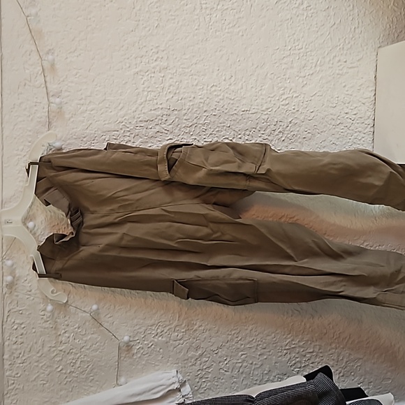 Medium green cargo pants - Picture 2 of 2